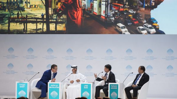 الإمارات والهند تستعرضان حلولاً ذكية لتطوير خطوط التجارة العالمية 