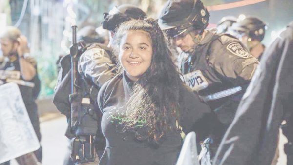 إدارة سجون الاحتلال تعتقل 13 اسيرة في سجني "هشارون" 