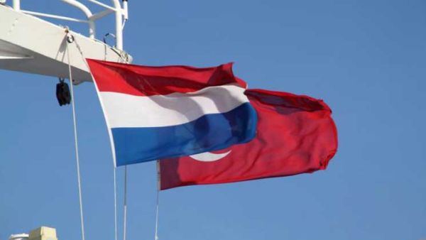 هولندا تعلن رسمياً سحب سفيرها من تركيا
