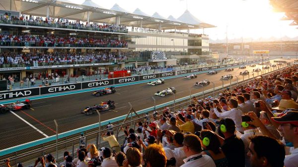 The Abu Dhabi F1 Grand Prix will kick off on 27 Nov 2015. (Discover Grand Prix)