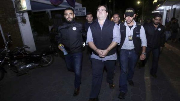 صدر أمر بالقبض على دوارتي في أكتوبر تشرين الأول من العام الماضي