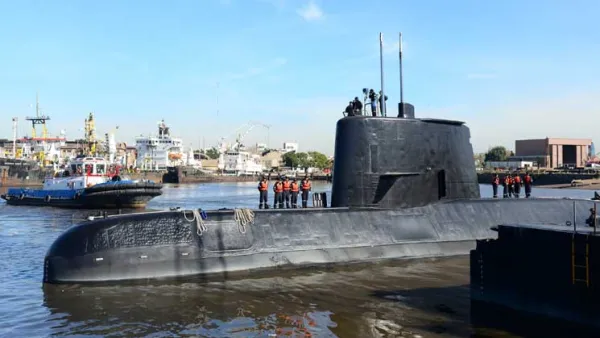 فقدان الاتصال بغواصة أرجنتينية على متنها 44 شخصا وبدء عمليات البحث
