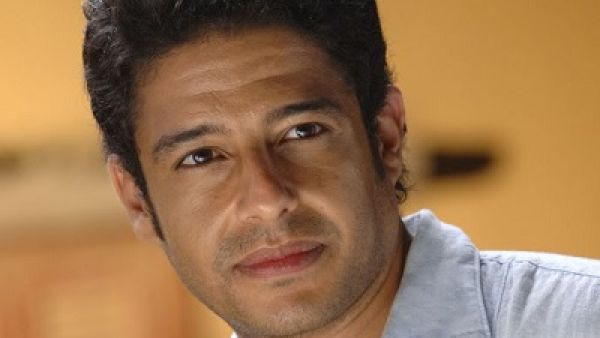 محمد حماقي يحتفل بـ(الكريسماس) في القاهرة