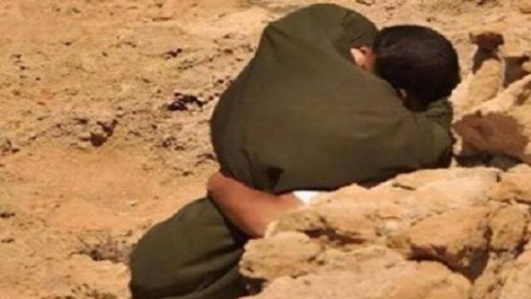 ارسلت هذه الصورة لزوجها وهي بتدلل..