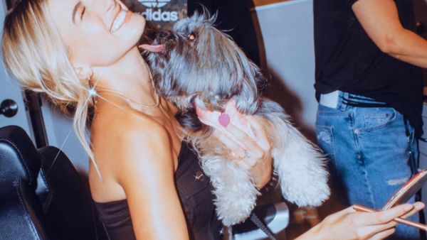 she started to use her married surname on social media (Source: haileybieber / Instagram )