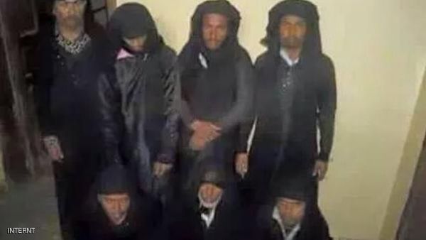 الحوثيون بأزياء نسائية.. الفرار من أرض المعركة
