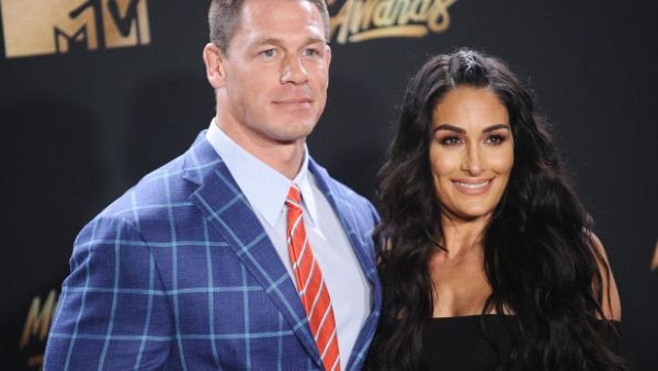 جون سينا وحبيبته نيكي بيلا