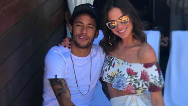 نيمار وحبيبته