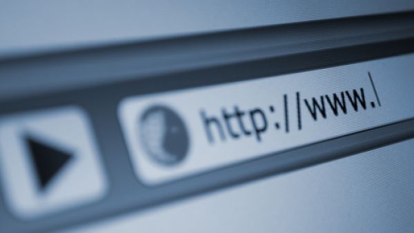 إندونيسيا تحجب «800» ألف موقع إلكتروني