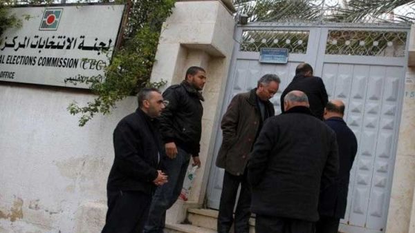 الفلسطينيون ينتخبون مجالسهم البلدية في الضفة الغربية
