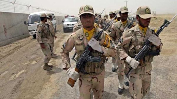 تقع ميرجاوه علي بعد 75 كيلومترا شرق زاهدان عند الحدود المشتركة مع باكستان

