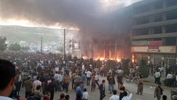 انتفاضة كبرى بمحافظة كردستان الإيرانية ضد قمع النظام