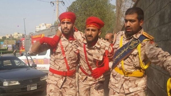 قتلى في هجوم استهدف عرضا عسكريا جنوب إيران