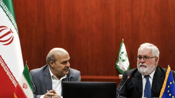 دبلوماسيو الاتحاد الأوروبي قالوا إن أيا من دول الاتحاد لم تتطوع حتى الآن لاستضافة الآلية