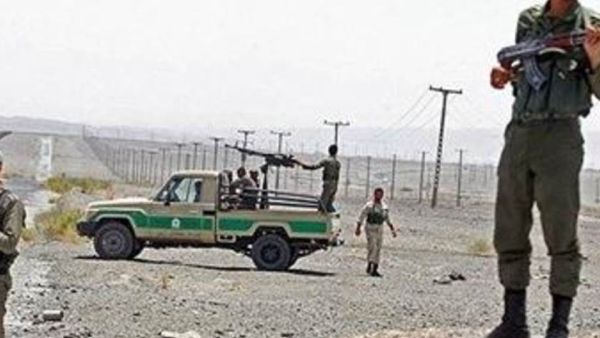 الجنديان قتلا في مدينة سردشت الحدودية بمحافظة أذربيجان الإيرانية 