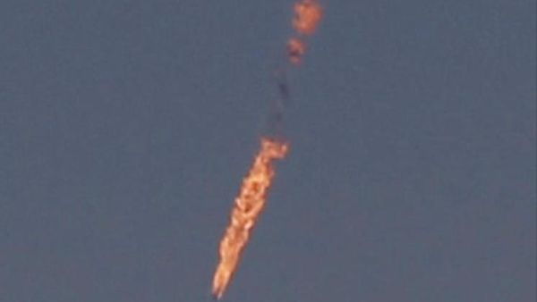 مقتل طيار في "الحرس الثوري" الإيراني إثر تحطّم طائرته نتيجة خلل فني