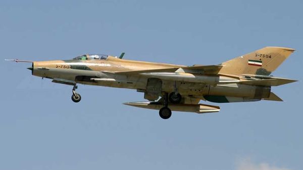 مقاتلة ايرانية