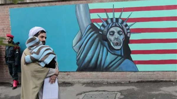 هنأت ايران الشعب المصر على تنحي مبارك 