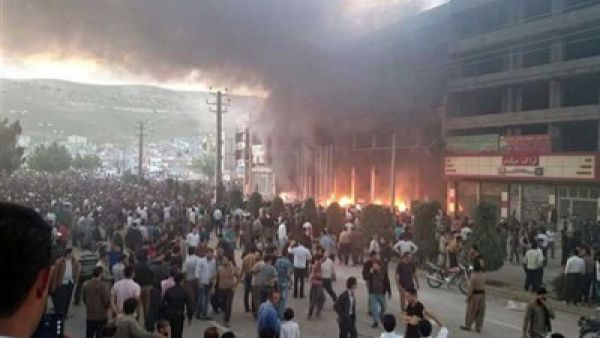 متظاهرون ايرانيون في مدينة مهاباد