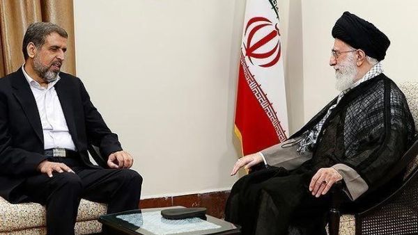 المرشد الأعلى للثورة الاسلامية في ايران علي خامنئي وأمين عام الجهاد الاسلامي رمضان شلح