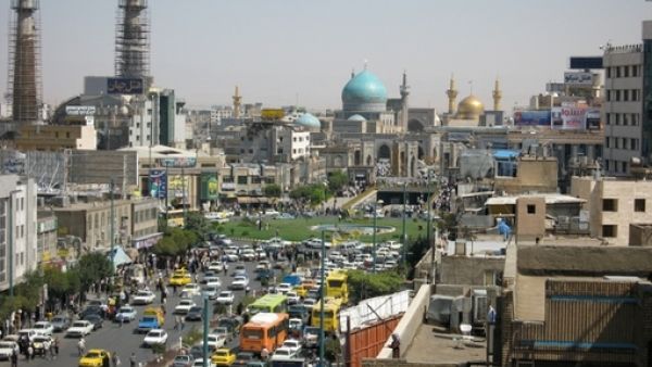 تحقيق في تسمم 33 سعوديا بمدينة مشهد الايرانية