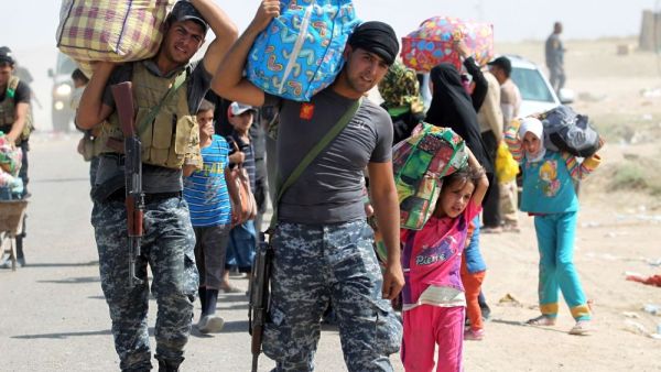 الدواعش يقتلون  المدنيين الهاربين من الفلوجة