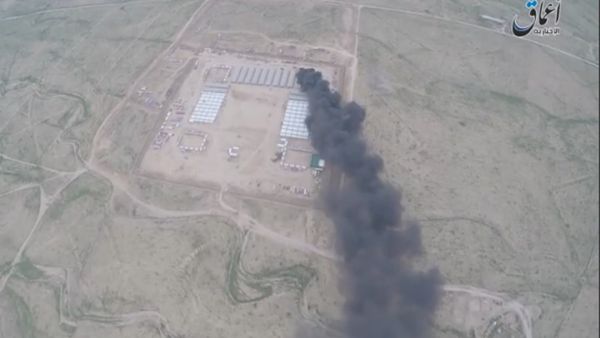 صورة التقطت من كاميرا طائرة لوكالة "أعماق" التابعة لتنظيم الدولة - يوتيوب
