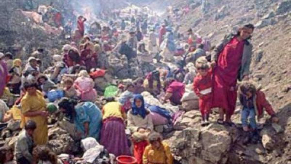 لاجئون ايزيدون هاربون من جحيم تنظيم الدولة