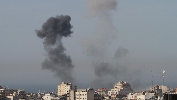  الطائرة قصفت هدفا، شرقي بلدة جباليا، تواجد فيها مجموعة شبان من مطلقي البالونات الحارقة 