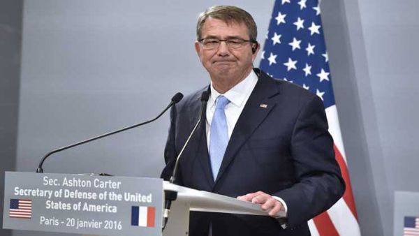 وزير الدفاع الأمريكي آشتون كارتر