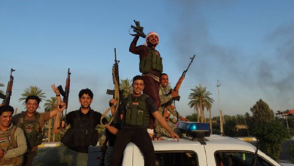  تخوض قوات من الجيش العراقي معارك ضارية ضد مجموعات مسلحة في أغلب مناطق محافظة الأنبار