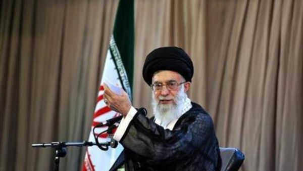 الزعيم الايراني الاعلى اية الله علي خامنئي 