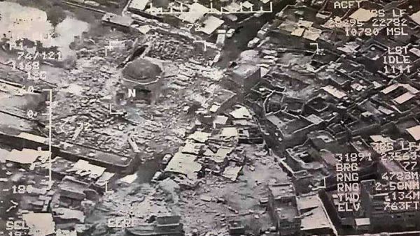 داعش يفجر منارة الحدباء وجامع النوري في الموصل