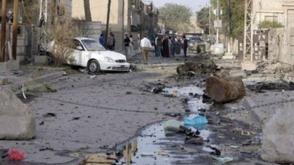 دمار امام كنيسة سيدة النجاة غداة الهجوم