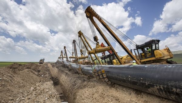 In 2013, Jordan and Iraq agreed on the idea of the 1,700-kilometer (1,000-mile) pipeline to run from Basra to Aqaba at a cost of $18 billion. (Shutterstock)