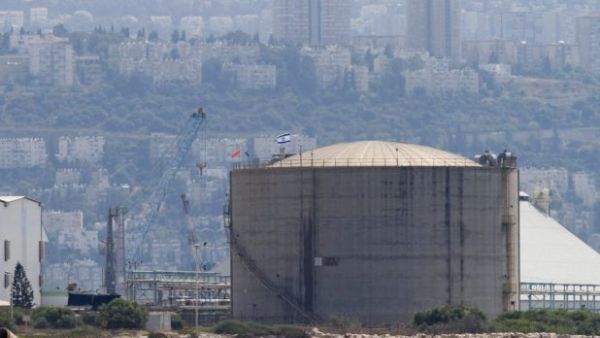 خزان الأمونيا الموجود في خليج مدينة حيفا