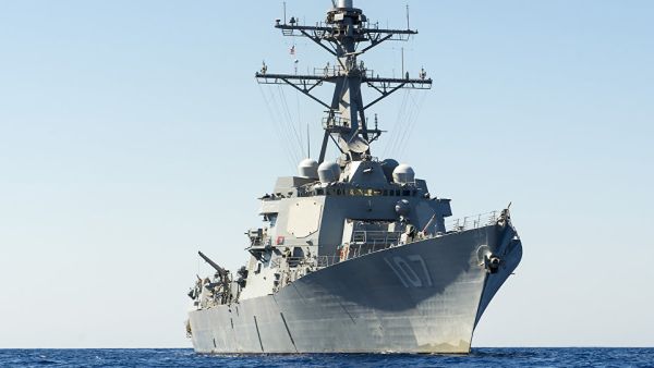 بين الحين والآخر، تقترب السفن الحربية الأمريكية الحاملة للصواريخ، من السواحل الروسية في البحر الأسود
