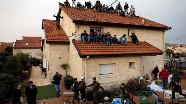 رفضا للهدم في الضفة الغربية المحتلة