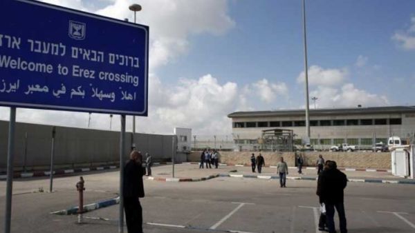 الفتاة غادة هي اصغر فلسطيني على الاطلاق ترحّله اسرائيل من الضفة الى القطاع 