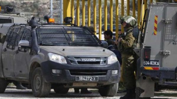  إسرائيل تعتقل بصورة شبه يومية فلسطينيين بحجة أنهم مطلوبون لأجهزة الأمن -