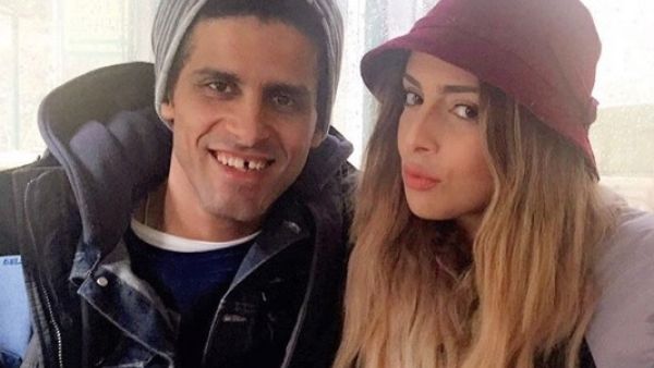 حمدي المرغيني وإسراء عبدالفتاح
