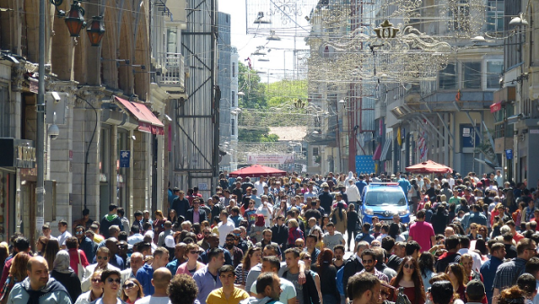Consumer prices in Turkey rose 11.3 percent in March from the same period in 2016, the highest annual rate recorded since October 2008. (File photo)