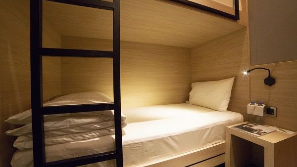 The hotel offers flexible hourly booking slots which gives easy access for transit passengers seeking a quick power rest. The hotel offers flexible hourly booking slots which gives easy access for transit passengers seeking a quick power rest.