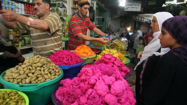 Municipality workers on Sunday moved 3,600 tonnes of waste, a significant increase from the daily average of 3,000 tonnes. (Hazem Bader/ AFP)