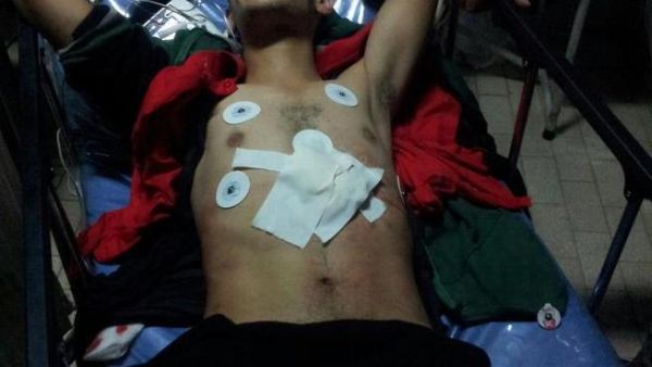 الناشط العبيدييين يتلاقى العلاج في المستشفى//صورة يتداولها النشطاء على الشبكات الاجتماعية