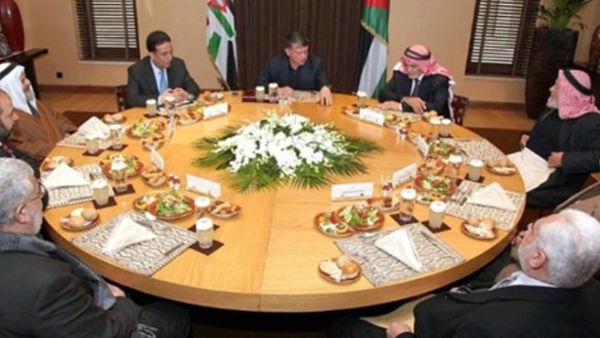 الملك ورئيس الوزراء المكلف التقيا قيادات الحركة الإسلامية 