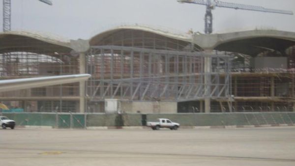 المطار الجديد قيد الانشاء