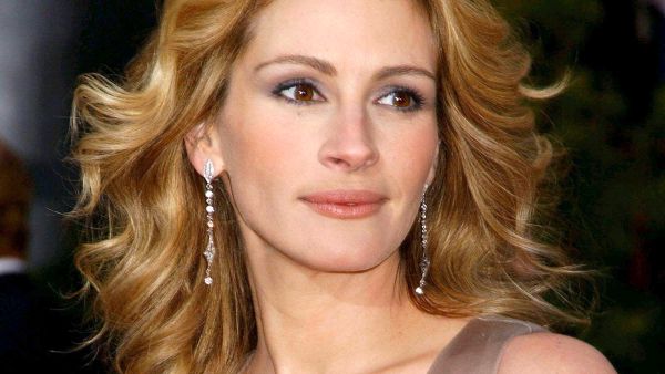 جوليا روبرتس