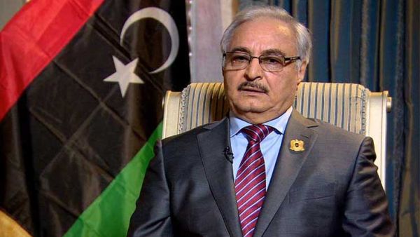 كشف طبيب حفتر عن احتمال إصابته بجلطة في القلب بسبب وجود ماء في الرئة