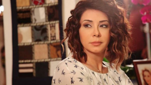 Karis is totally okay and did not die as she is still finishing the shoot of her scenes in the series "Salasel Dahab" (Gold Chains) (Source: karis.bashar - Instagram)